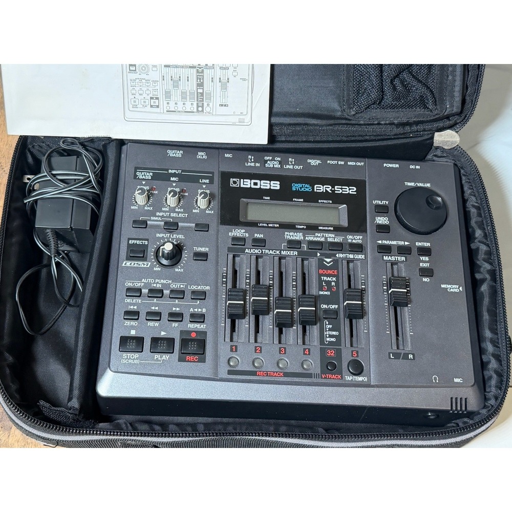 Boss BR-532 Digital Studio 4-Track Recorder w/ Case Manual AC Adapter Tested